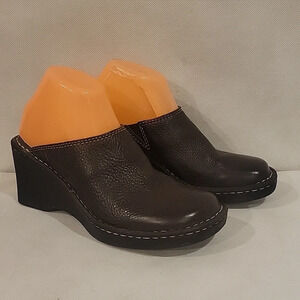 BJORNDAL DARK BROWN LEATHER MULES CLOGS (sz 7-1/2)‎